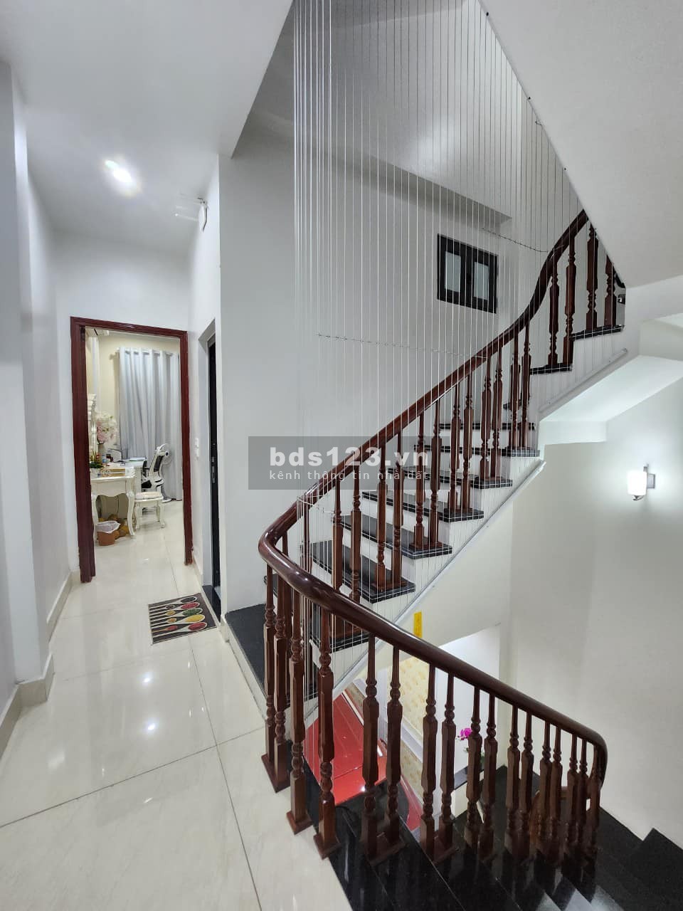 Nhà mặt phố Vĩnh Phúc, Ba Đình. Dt 45m, 4t, mt 4.2m, 12 tỷ. Ô tô tránh, kinh doanh, Nhà đẹp ở ngay