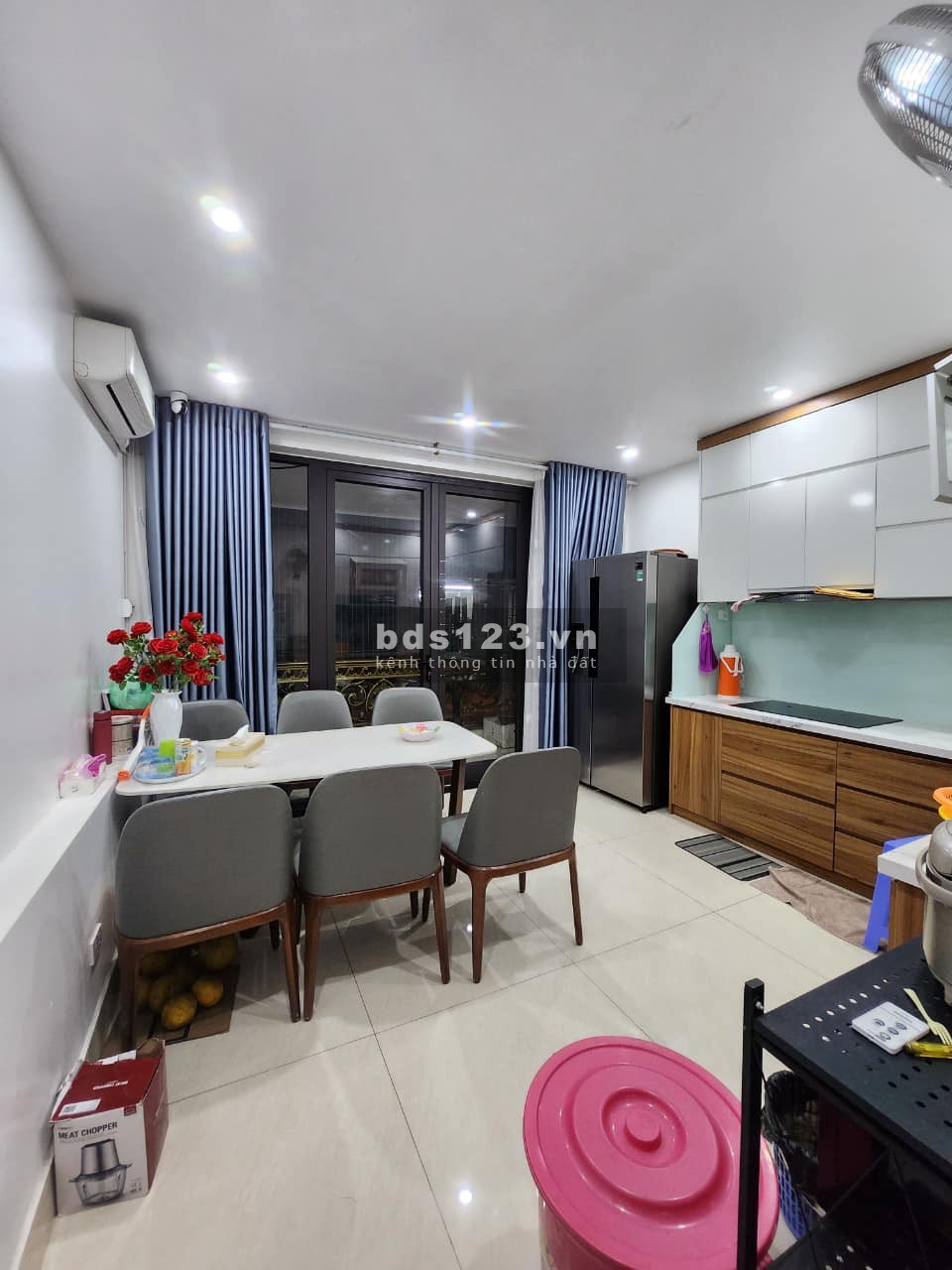 Nhà mặt phố Vĩnh Phúc, Ba Đình. Dt 45m, 4t, mt 4.2m, 12 tỷ. Ô tô tránh, kinh doanh, Nhà đẹp ở ngay