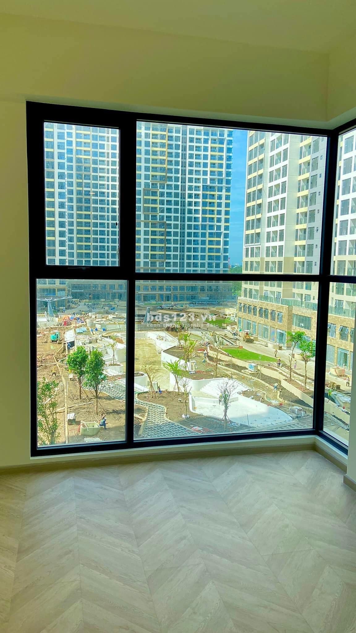 Căn hộ 2PN2WC Cao Cấp 74m2, 3.8 Tỷ, View Hồ bơi Masteri Centre Point tại KĐT Vinhomes Grand Park