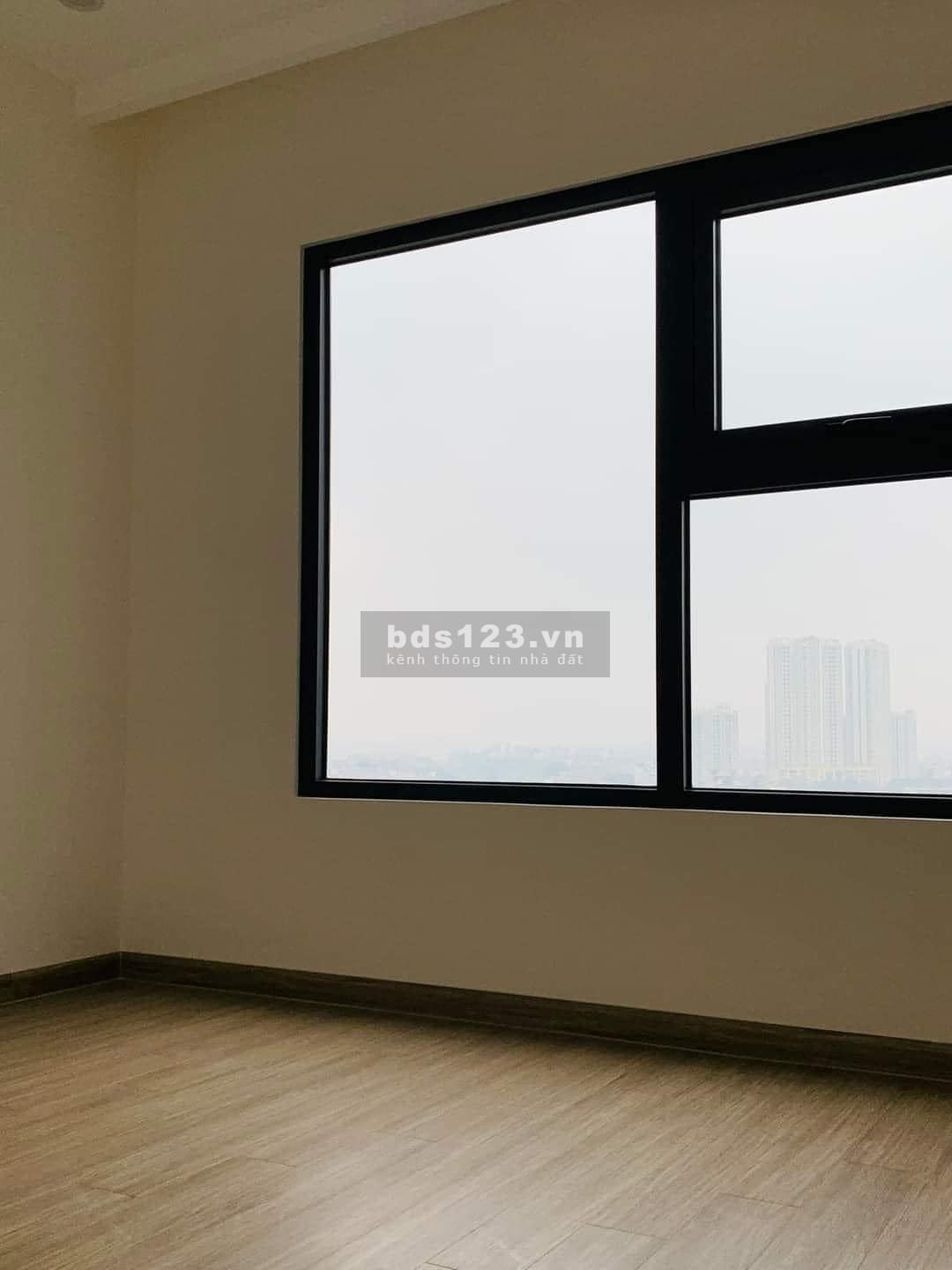 Bán căn 2 ngủ 2vs +1 thiết kế được thành 3PN, chỉ 2,6 tỷ Vinhomes Smart City