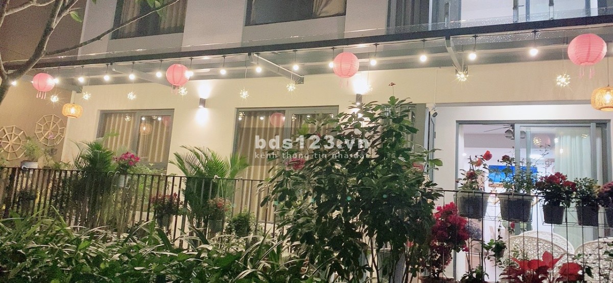 Chính chủ cần bán gấp căn hộ sân vườn Akari City