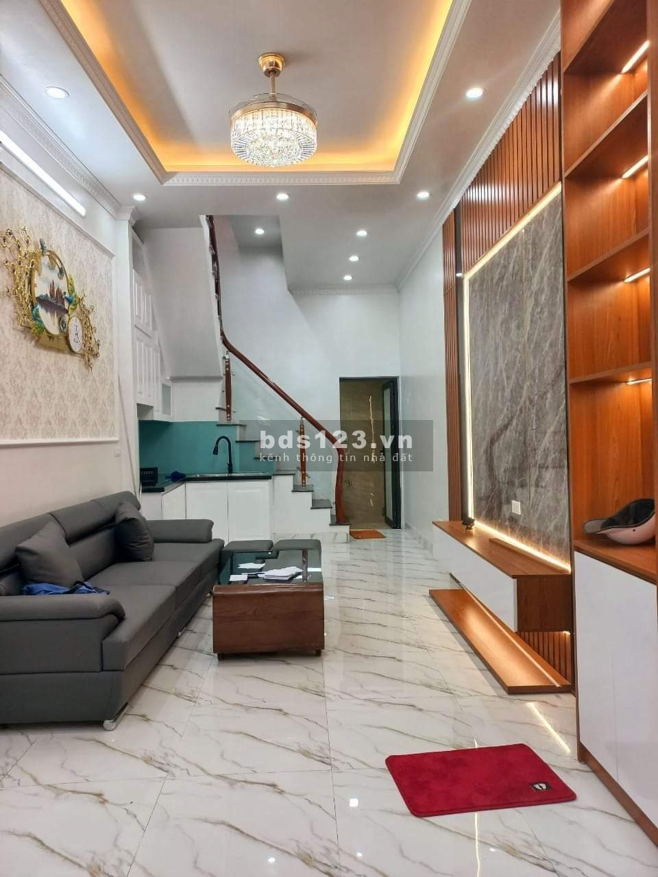 BÁN NHÀ MINH KHAI, NGÕ THÔNG, 3 GÁC ĐỖ CỬA, 37M x 3 TẦNG, 3,95 TỶ