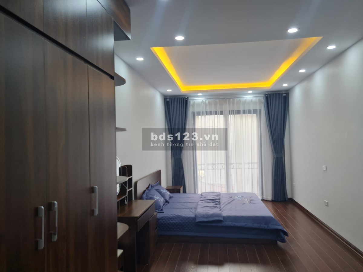 NHÀ ĐẸP NGỌC THỤY - Ô TÔ VÀO NHÀ - 43M2X5 TẦNG - 5,6 TỶ