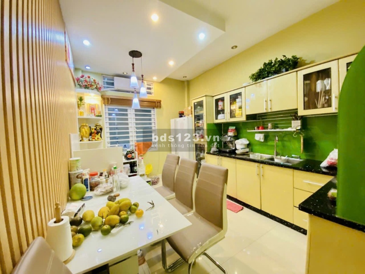 Bán nhà hẻm VIP 8m Hoàng Hoa Thám, Phường 12,Tân Bình, 56m2, 3 lầu - nhà mới, sang trọng