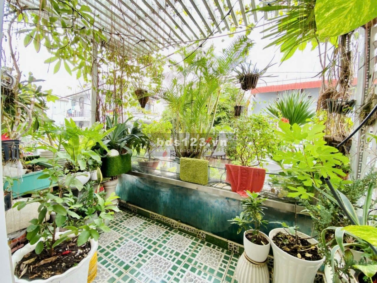 Bán nhà hẻm VIP 8m Hoàng Hoa Thám, Phường 12,Tân Bình, 56m2, 3 lầu - nhà mới, sang trọng