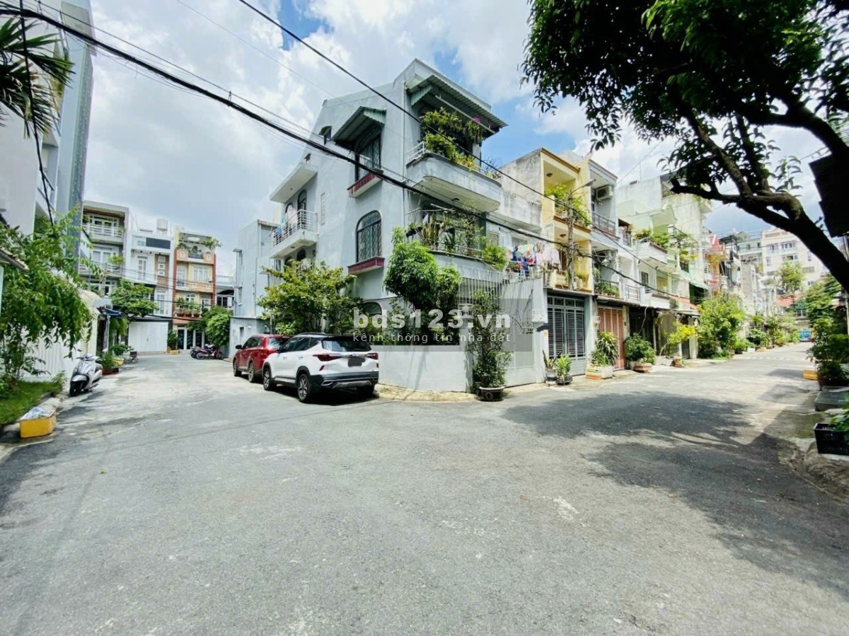 Bán nhà hẻm VIP 8m Hoàng Hoa Thám, Phường 12,Tân Bình, 56m2, 3 lầu - nhà mới, sang trọng