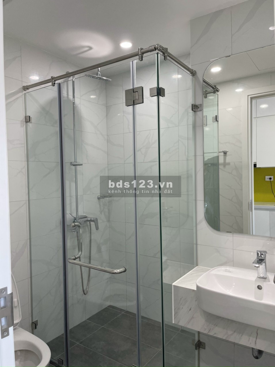 Bán Căn studio 32M, căn TO full đồ 1.350 tỷ, vinhomes smart city