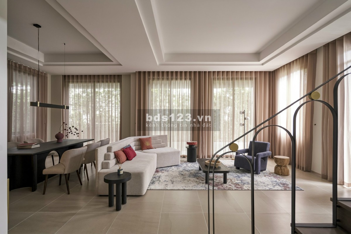 Bán căn biệt thự Hưng Thái mới 100% cao cấp 200m2, 2 tầng ngay quận 7