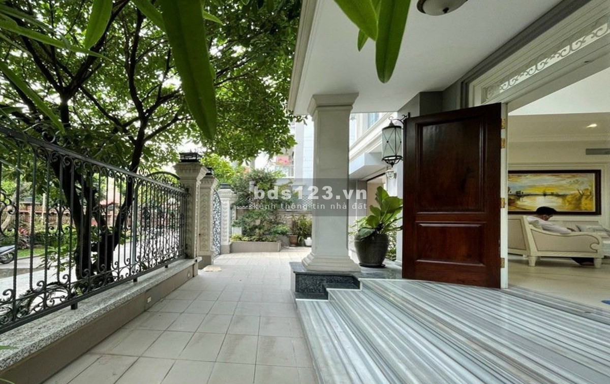 Chú bán căn biệt thự tự xây 566m2, 3 tầng lầu, nội thất cao cấp 100%