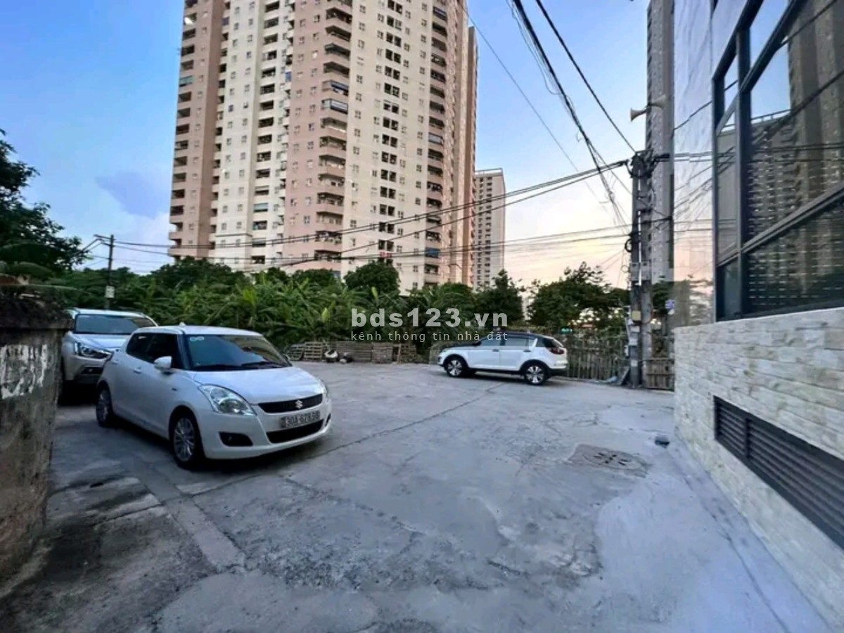 Bán đất Ngọc Trì 68m, mặt tiền 4.3m, giá 3 tỷ. Ngõ ô tô, Phân lô ô tô đỗ cổng, khu vực phát triển