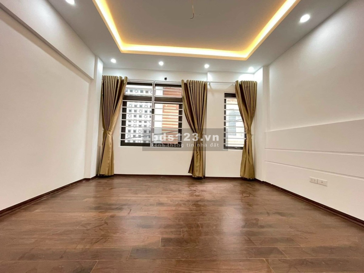 Bán nhà 36m² mặt tiền 8.5m tại Xuân Phương, lô góc, giá rẻ nhất khu vực giá 2,8 tỷ LH: 0356474469