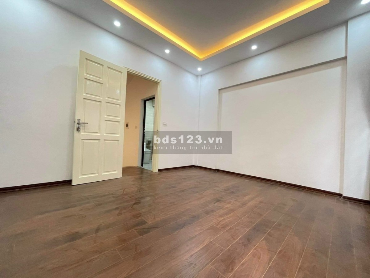 Bán nhà 36m² mặt tiền 8.5m tại Xuân Phương, lô góc, giá rẻ nhất khu vực giá 2,8 tỷ LH: 0356474469