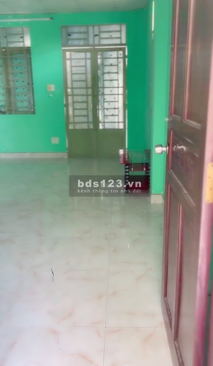 Cho thuê phòng có ban công cửa sổ 74 Bàu Cát P14 Tân Bình