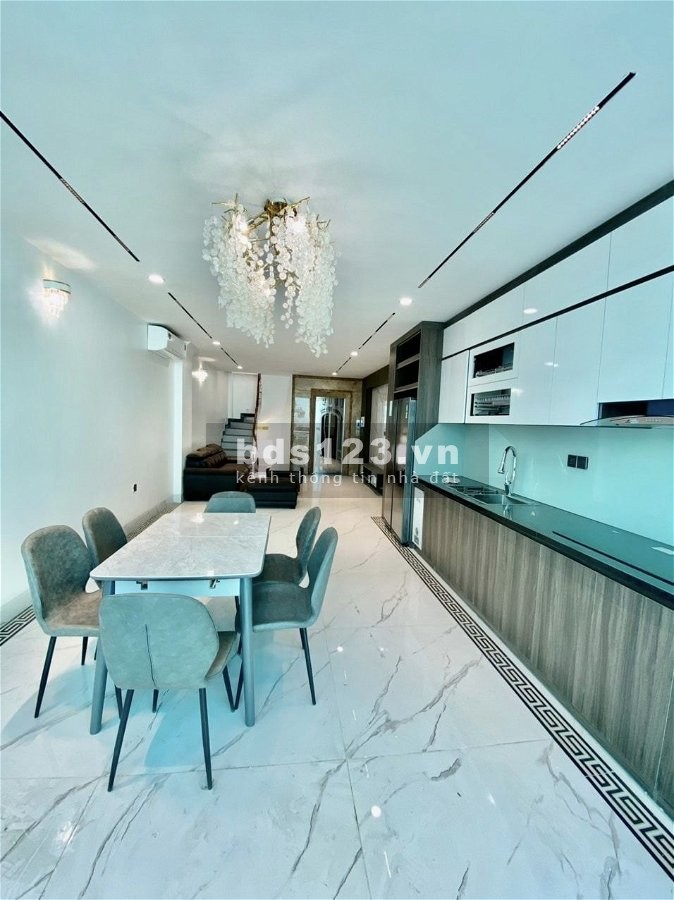 Bán nhà Hồng Tiến, Long Biên 50m2 x 7 tầng x MT 4m. Giá 10.8 tỷ