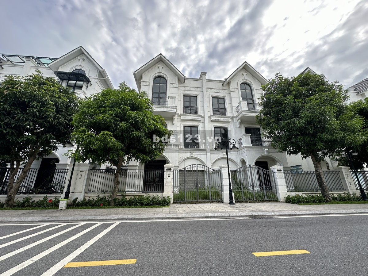 Siêu hot bán biệt thự song lập 135 m2 San Hô - đối diện công viên - giá 20,5 tỷ. Vinhomes Ocean Park