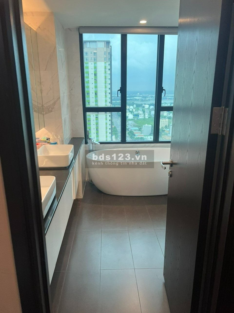 Bán căn hộ 4PN tháp Altaz tại Feliz En Vista Quận 2