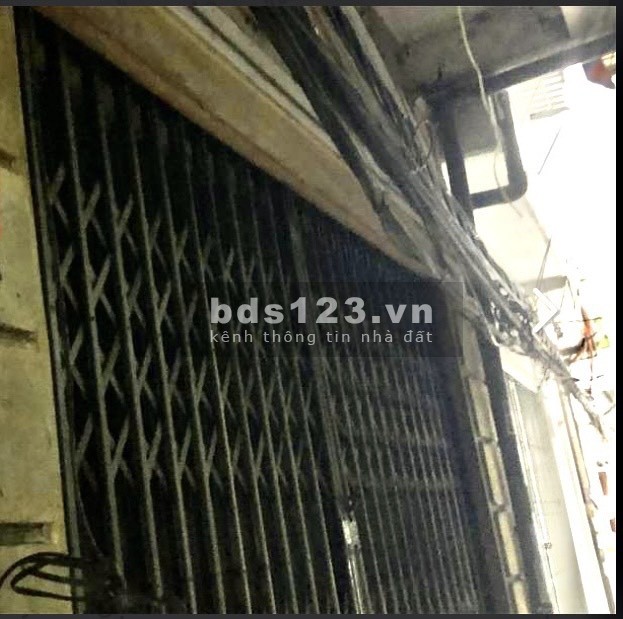 Cần bán nhà Bạch Đằng Hoàn Kiếm, diện tích 39m2, 3 tầng, 3.5 tỷ sổ nở hậu, hộ khẩu Hoàn Kiếm