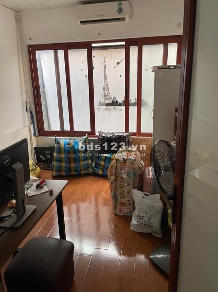 Cần bán nhà Bạch Đằng Hoàn Kiếm, diện tích 39m2, 3 tầng, 3.5 tỷ sổ nở hậu, hộ khẩu Hoàn Kiếm