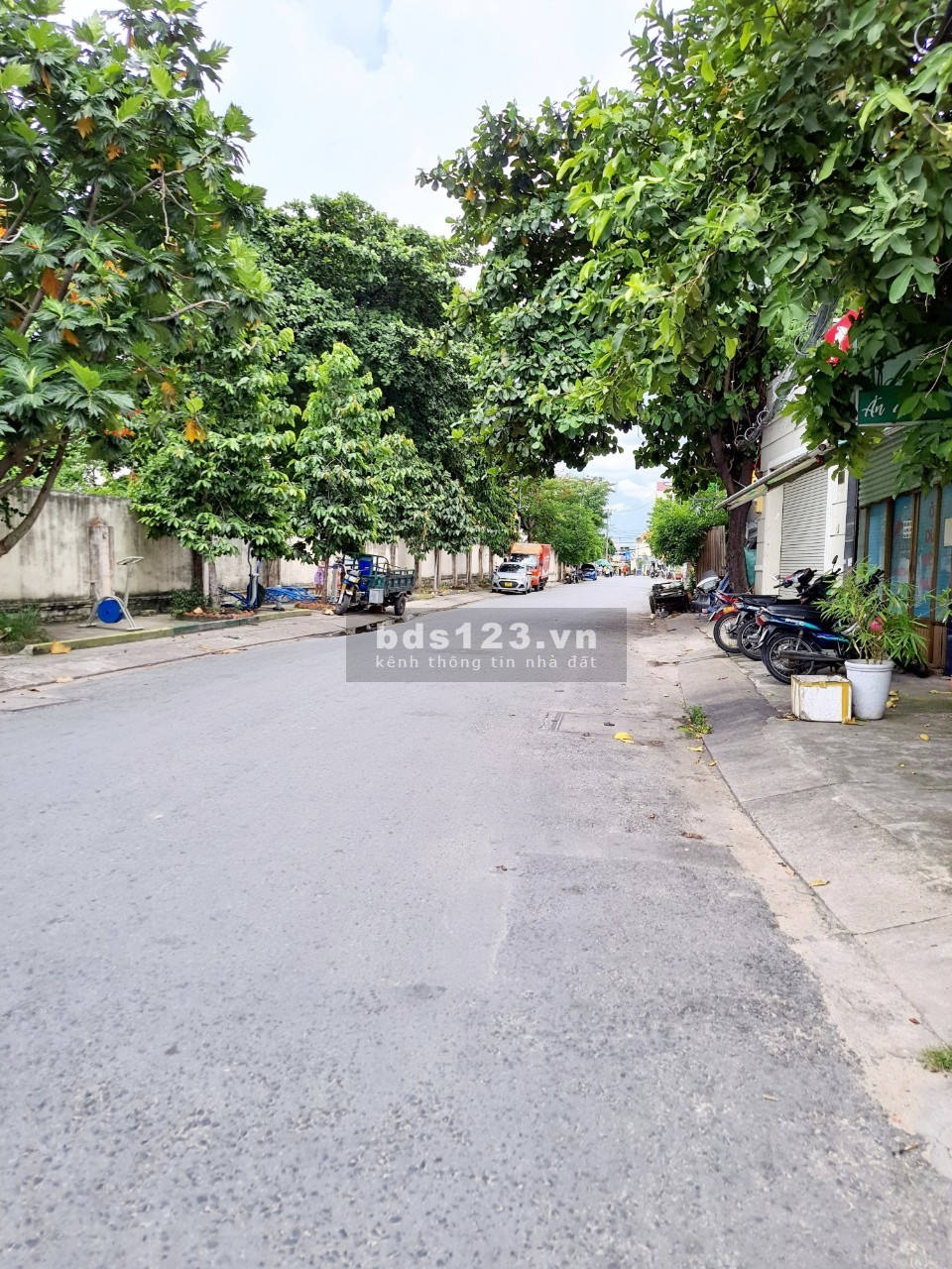 Bán nhà Đông Hưng Thuận 02 - Hẻm xe tải - Diện tích 75m2 - Bán 4 tỷ 1 - Giảm hơn 1 tỷ để bán nhanh