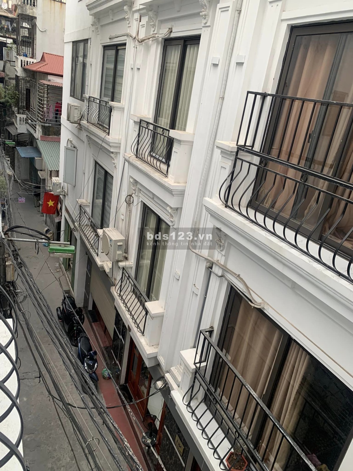 Bán nhà riêng lô góc, ở ngay, ra gần phố Minh Khai giá 4,7 tỷ