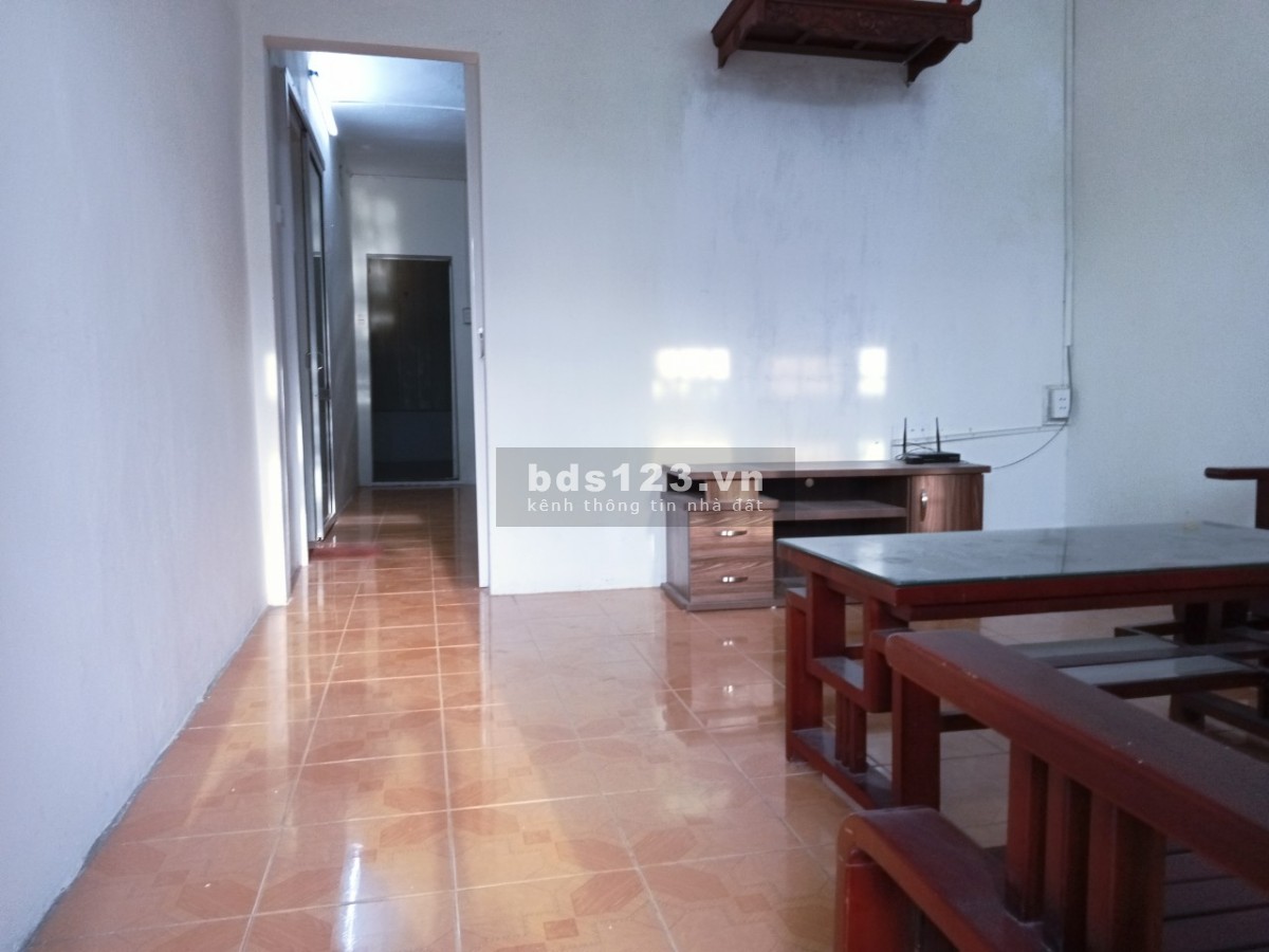 Cho thuê căn hộ tập thể phố Hồng Mai