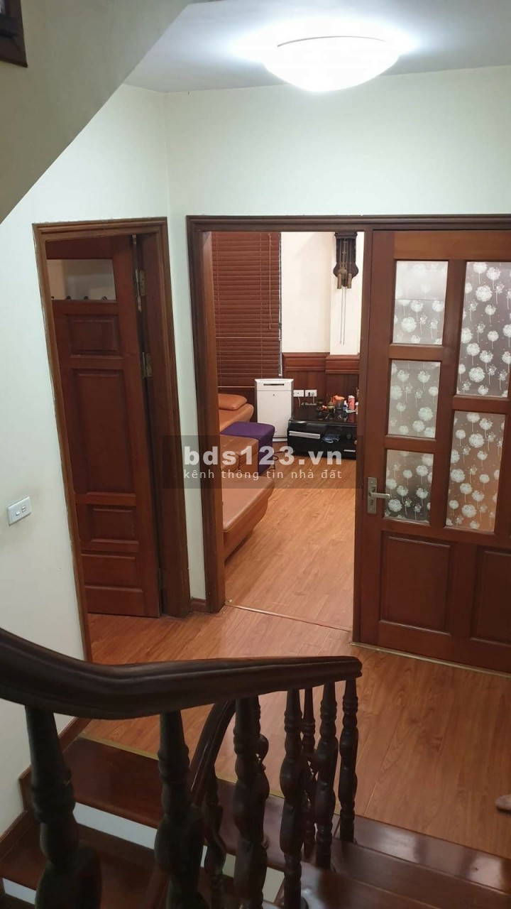 Bán nhà Đống Đa – sát hồ - nhà đẹp - ở sướng - 50m2 x 5T x MT 5m x 5,4 Tỷ, 0974199845.