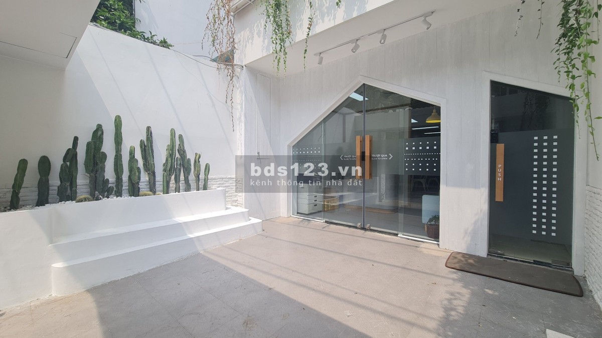 Cho thuê văn phòng 50m2 đường Quách Văn Tuấn, Q.Tân Bình, HCM (Gần sân bay)