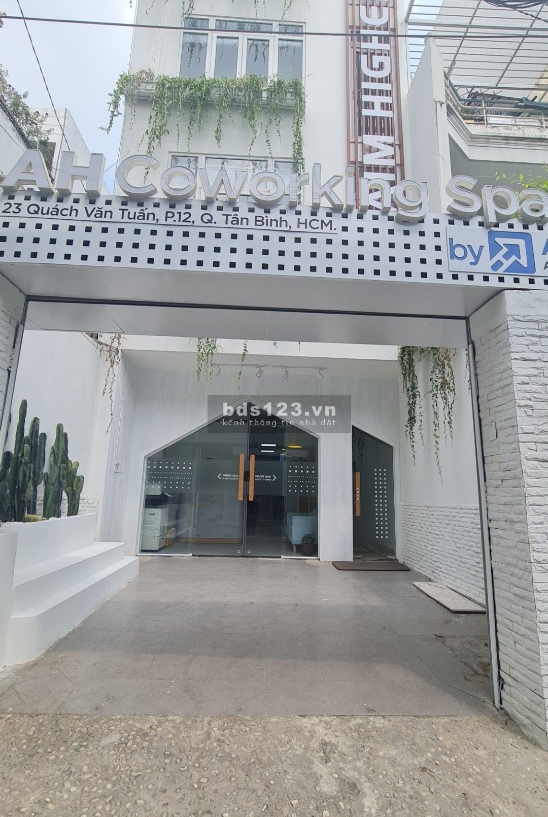 Cho thuê văn phòng 50m2 đường Quách Văn Tuấn, Q.Tân Bình, HCM (Gần sân bay)