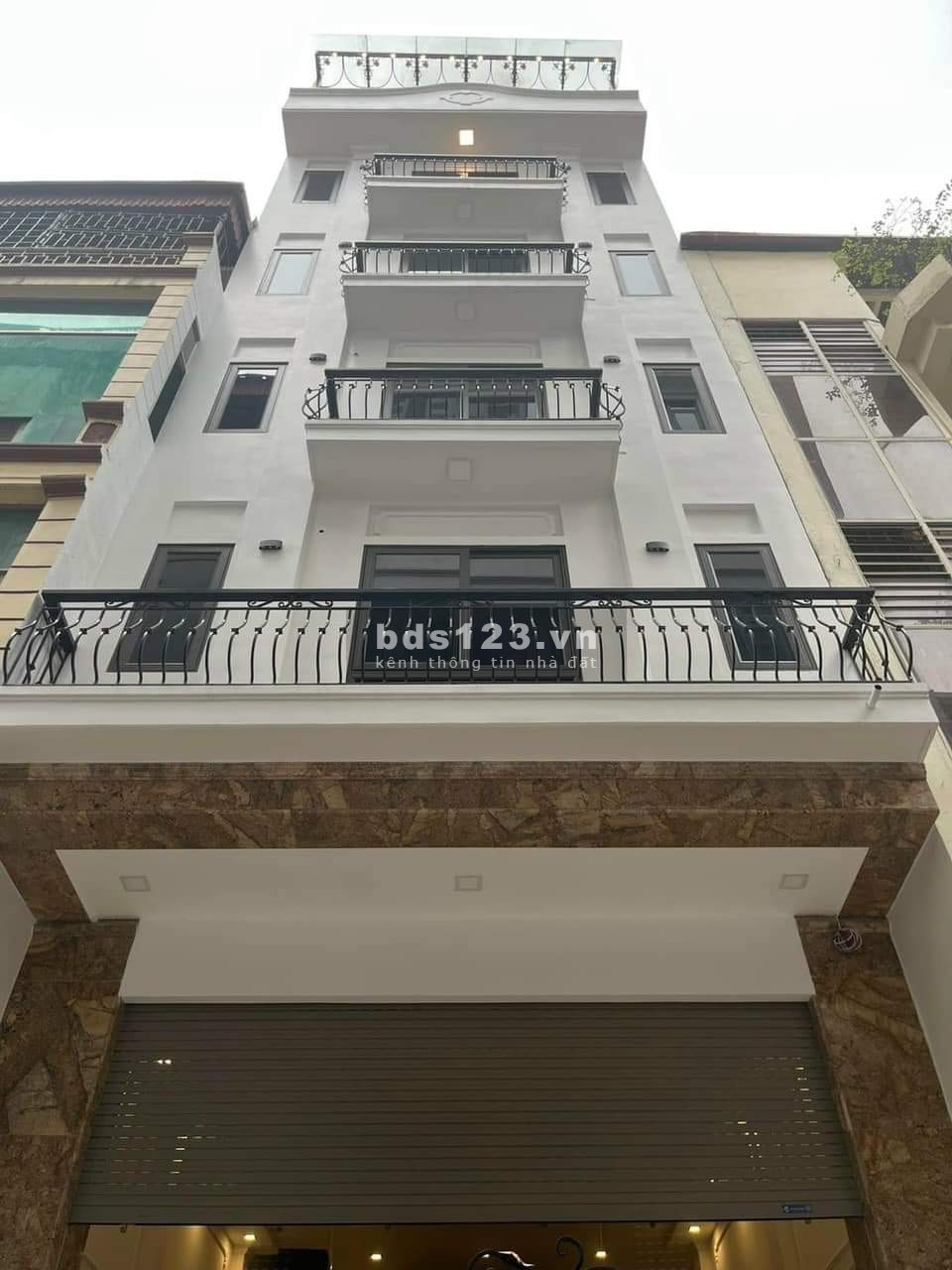 Bán nhà phố Vọng, DT 80m² x 6 tầng, thang máy, Gara, MT rộng KD văn phòng, nhà đẹp ở luôn