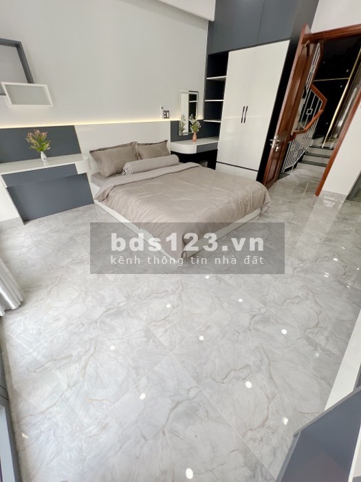 Bán nhà gấp ngay Nguyễn Thị Minh Khai, quận 1, DT 450m² (6,5x25), 4 tầng, 63 tỷ hơn