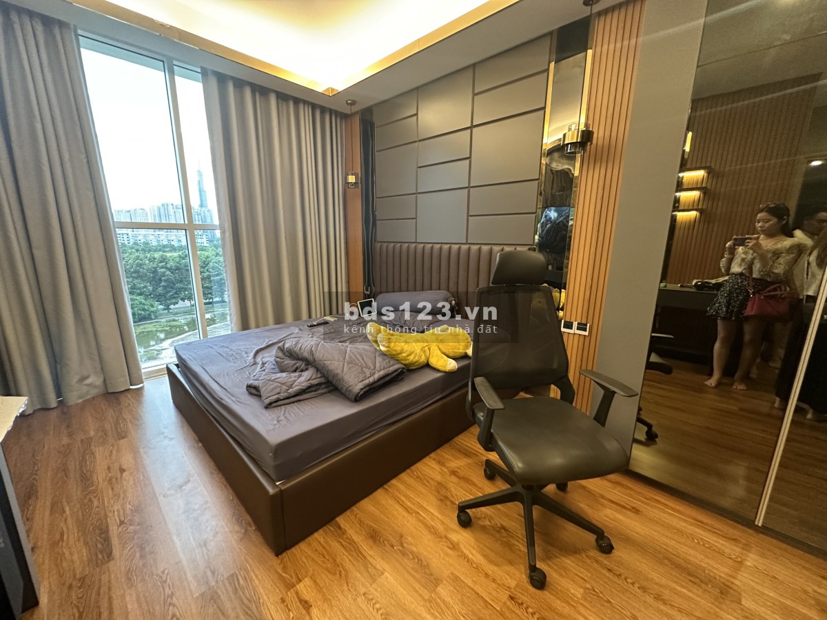Cho thuê căn hộ Sarina 2PN - Nội thất cao cấp - view Landmark giá 28 triệu