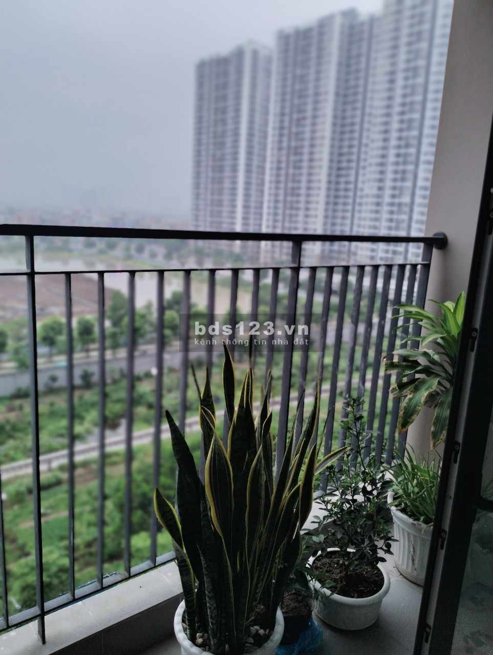 Bán căn hộ 2N Smart City 2,3 tỷ ban công ĐN