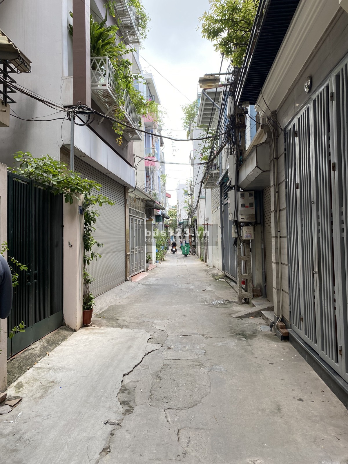 Bán nhà chính chủ DT 31m², đường ô tô vào tận nhà tại Bồ Đề, Long Biên