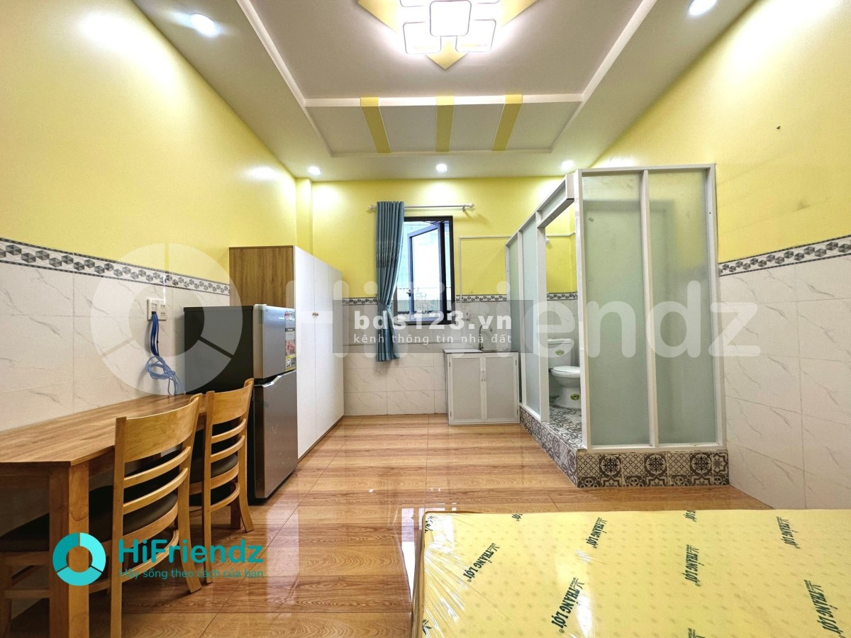 Chính chủ cho thuê phòng giá rẻ ngay Đầm Sen. Giá 5 triệu /tháng