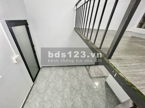 Trống căn hộ duplex rộng 24m2giá sinh viên nội thất cơ bản - Quang Trung, Gò Vấp