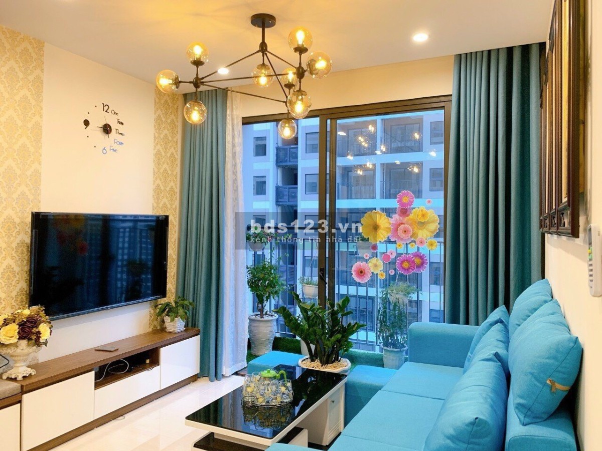 Chính chủ bán căn hộ 2n1vs 60m2 giá 1550 triệu tặng nội thất KDT Vinhomes Ocean Park