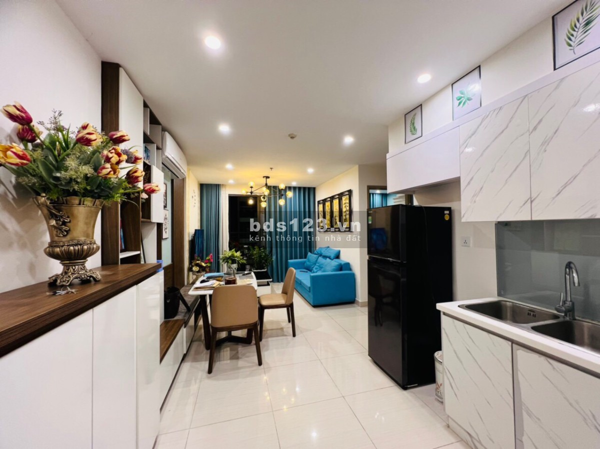 Chính chủ bán căn hộ 2n1vs 60m2 giá 1550 triệu tặng nội thất KDT Vinhomes Ocean Park