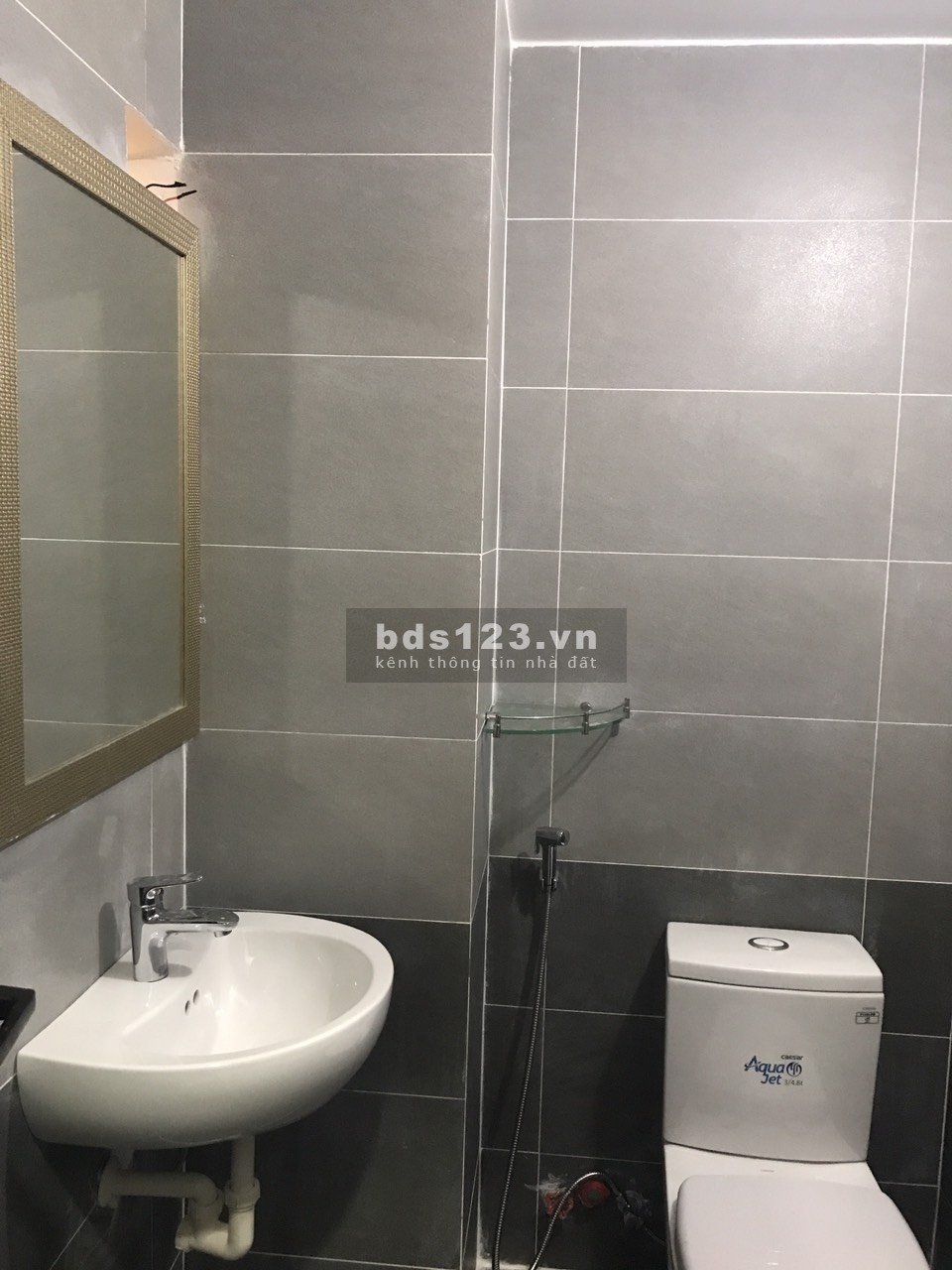 Cho thuê căn hộ studio ban công full nội thất