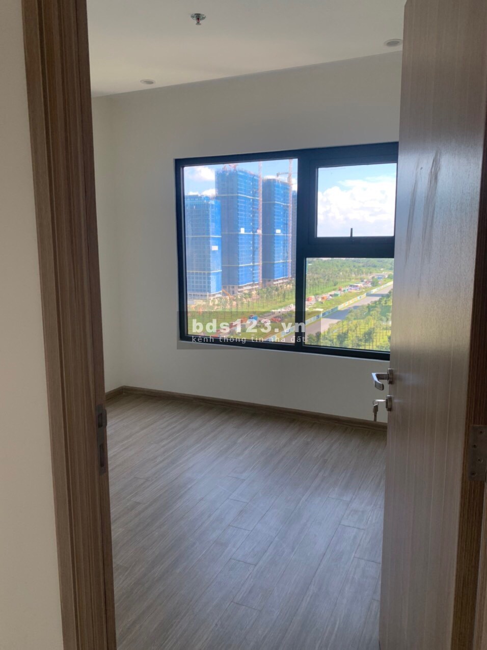 Cho thuê căn hộ 2PN+ trống tại Vinhomes Quận 9 chỉ từ 6,5 triệu