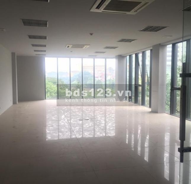 Cho thuê sàn văn phòng 35m2 mặt phố Chùa Láng - Q Đống Đa