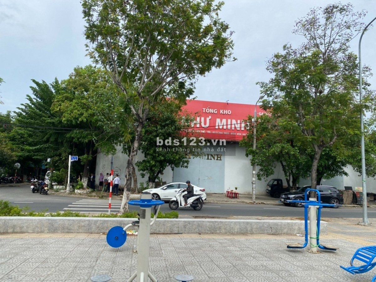 Bán 10 lô đất nền cực đẹp sẵn sỗ có kho đang cho thuê trung tâm Đà Nẵng, bán lẻ, công chứng ngay