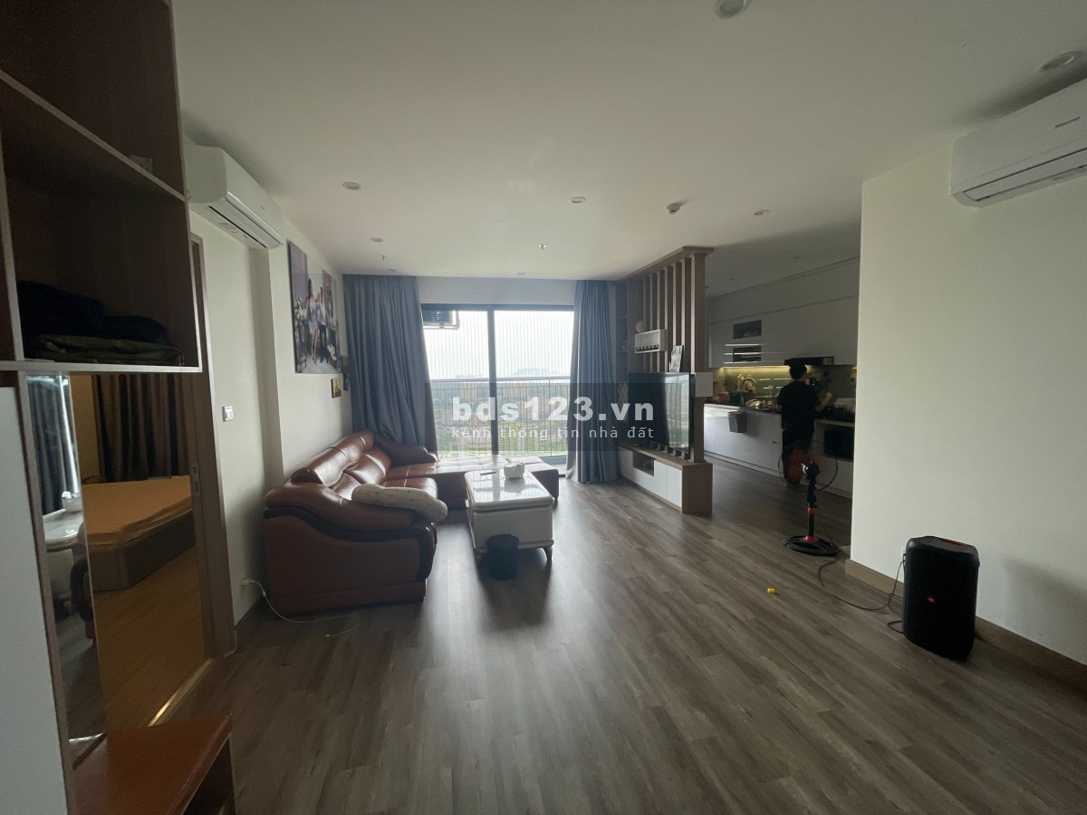 Bán căn ba phòng ngủ to nhất Vinhomes Smart City, 100m2, giá 4 tỷ full nội thất