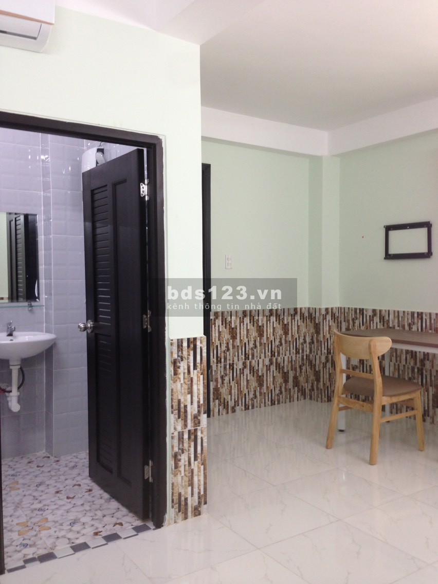 Chỉ 4,6 triệu phòng full nội thất + nhà biệt thự trung tâm Q. Bình Thạnh