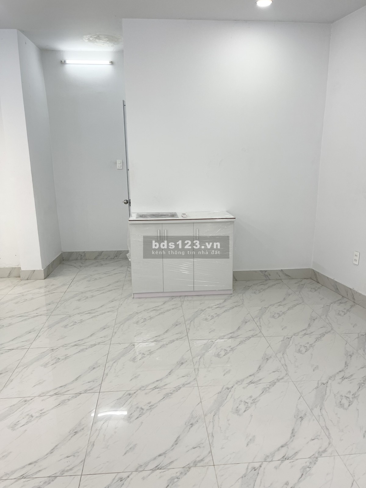 Chính chủ cho thuê phòng mới rộng 30m2 khu vip đường Út Tịch, Tân Bình chỉ 4 triệu 200k