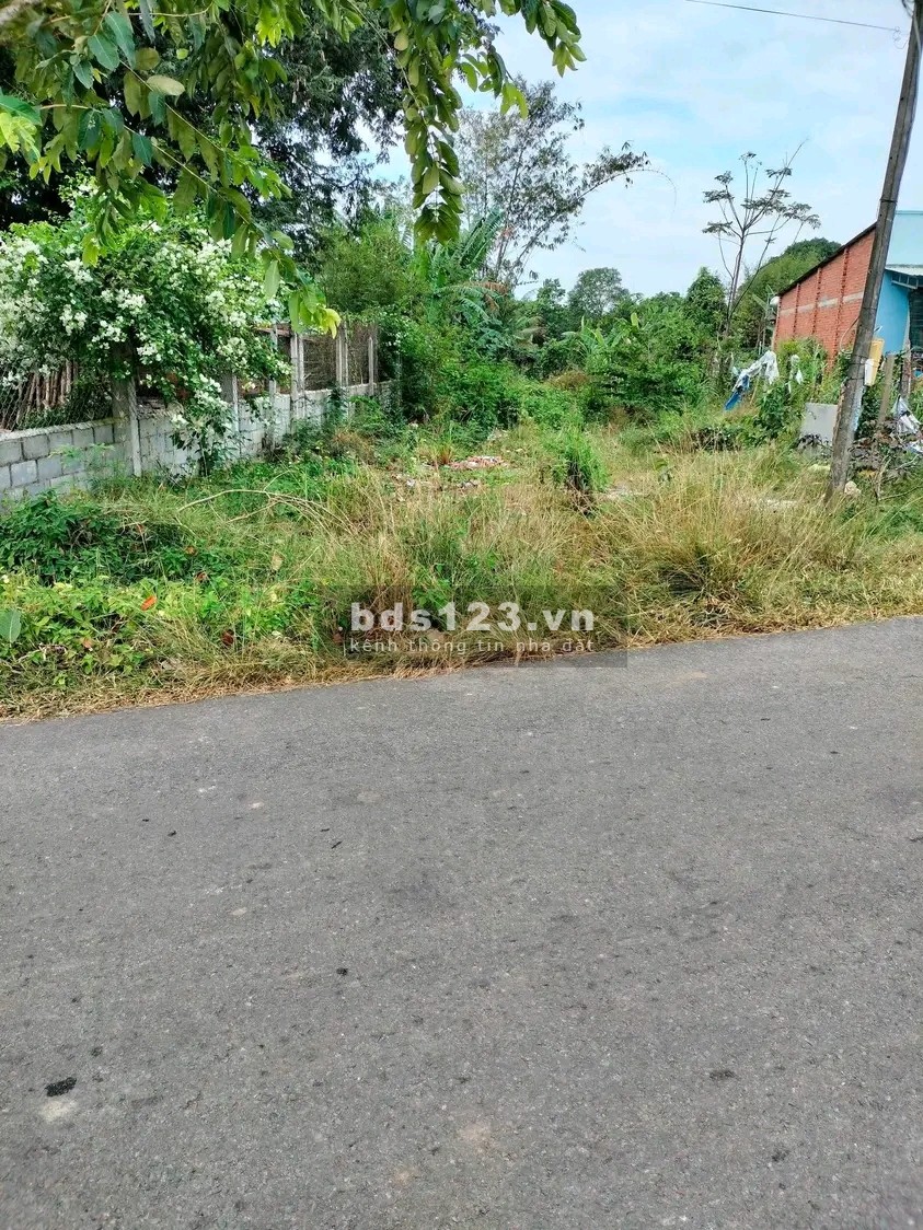 Chủ cần bán gấp lô đất ở Đ. Bến Súc , An Phú , Củ Chi ( 180m² ; 540tr )