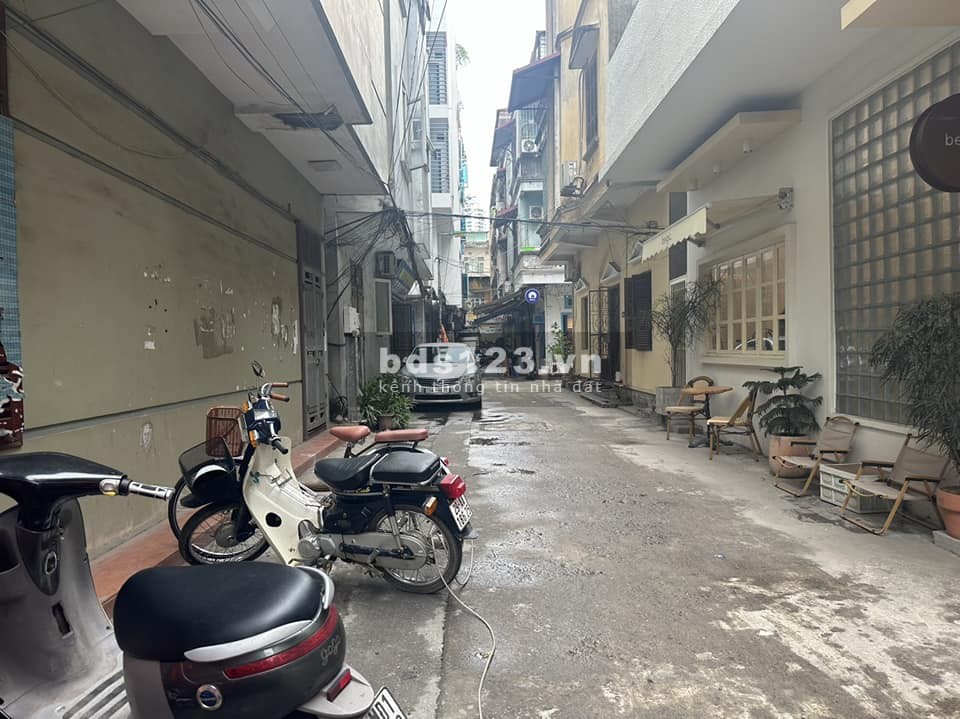 Bán nhà ngõ Phố Trần Quốc Hoàn quận Cầu Giấy