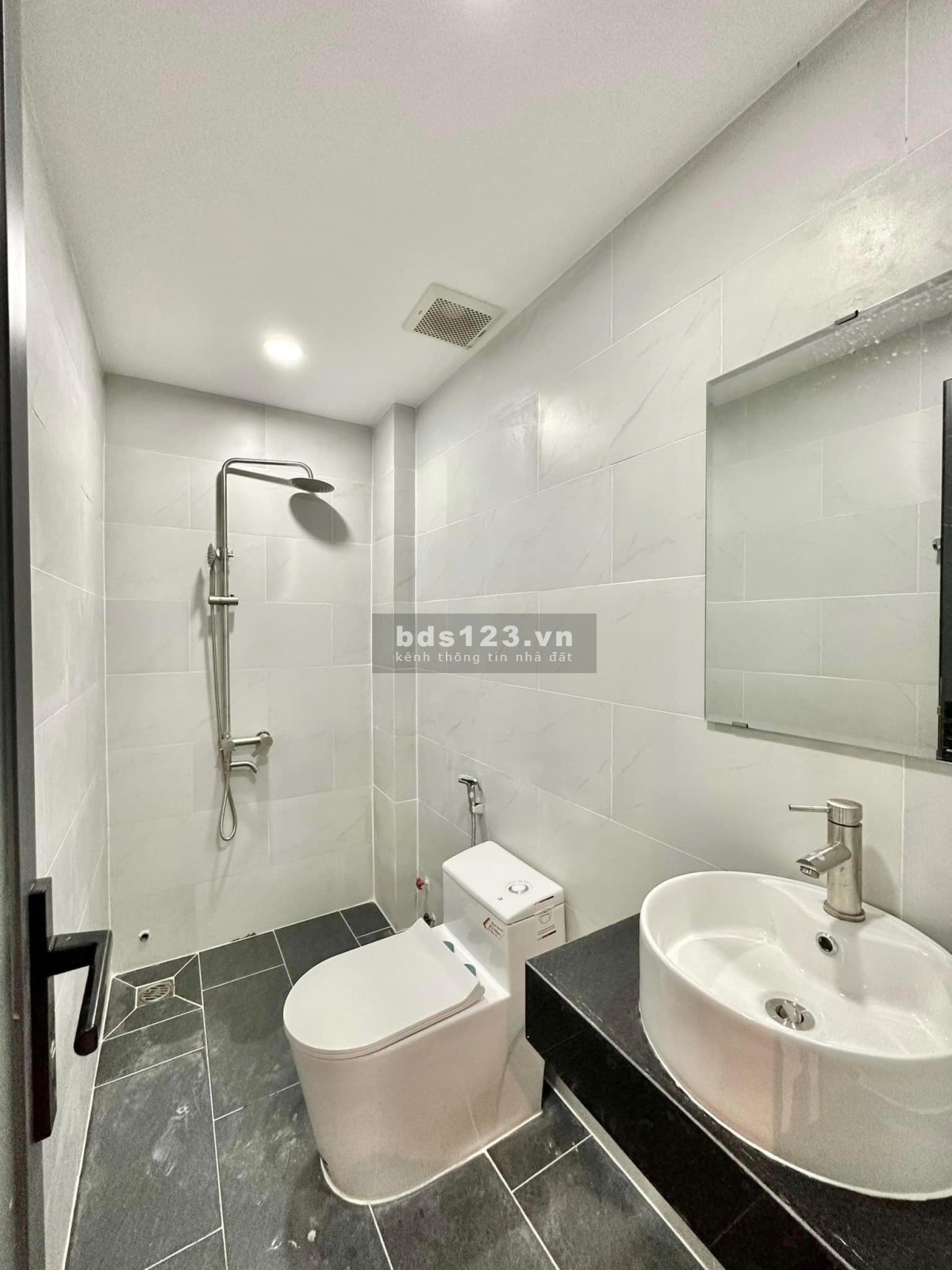 Trống căn hộ studio 26m2 cửa sổ full nội thất - Nơ Trang Long, phường 13, Bình Thạnh