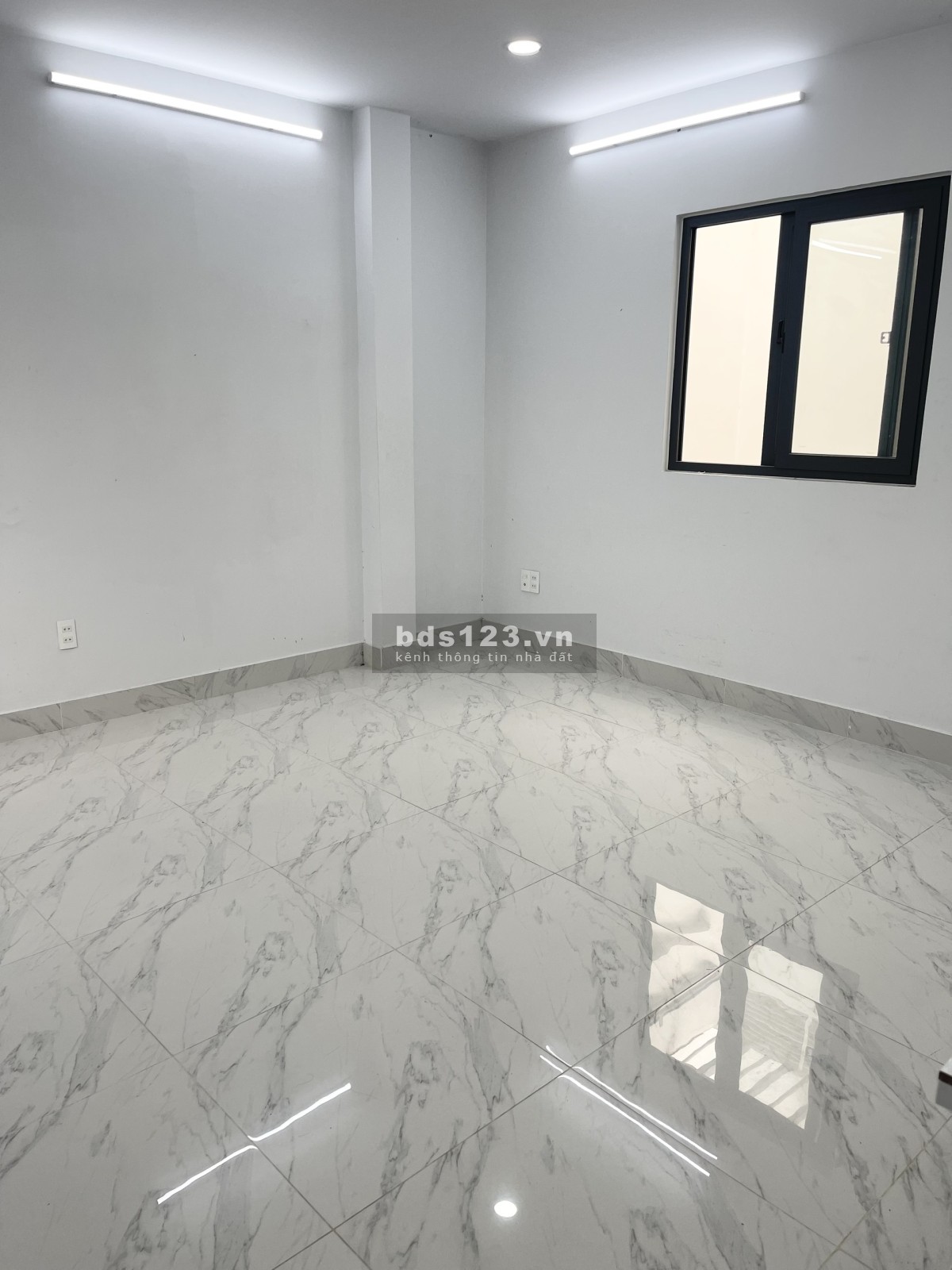 Chính chủ cho thuê phòng mới rộng 30m2 khu vip đường Út Tịch, Tân Bình chỉ 4 triệu 200k