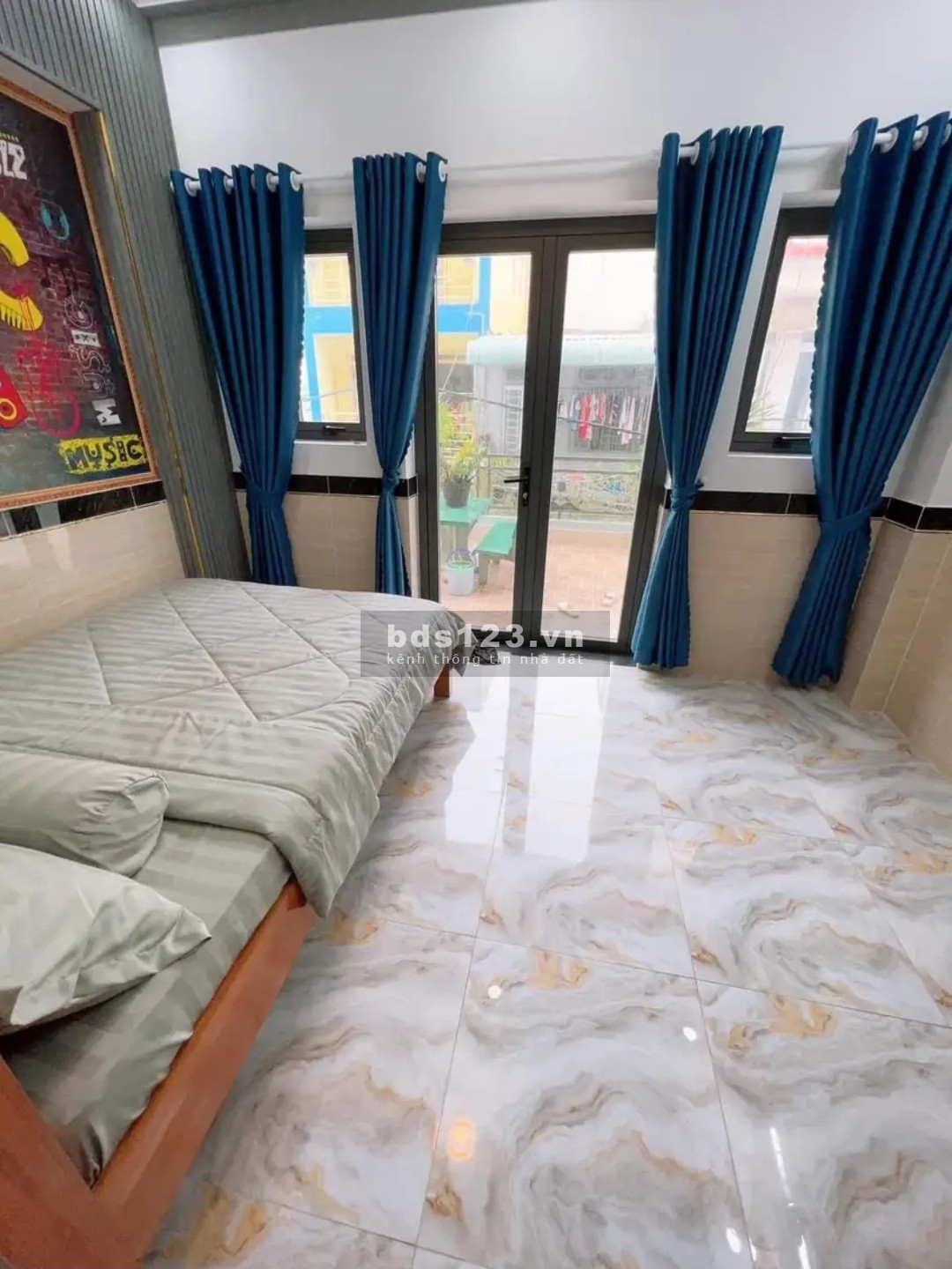 Bán gấp nhà 4 phòng ngủ, 4 vệ sinh ở Lê Văn Sỹ, Tân Bình