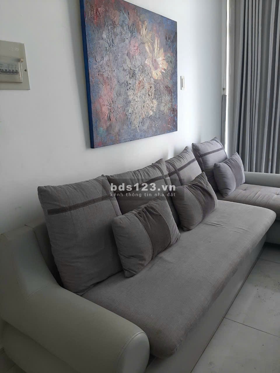 Bán căn hộ 2 PN view đẹp, thoáng mát, liền kề Phú Mỹ Hưng, tiện bề đi tứ tung. Đã giảm 50 triệu